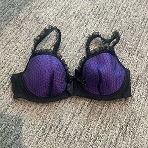 $125 for all 11 LA SENZA bras posted in my listings